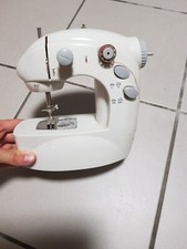 macchina da cucire portatile